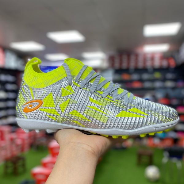  GIÀY ĐÁ BÓNG AKKA TOUCH 1 - BẠC 