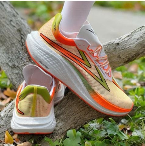 Giày Chạy Bộ GOYA SPEED Kết Hợp Tấm Carbon Màu Cam 