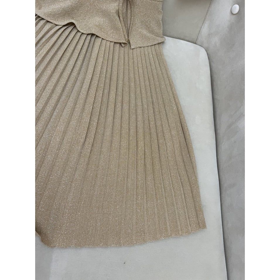  Váy dập ly hai lớp dáng peplum màu nude ánh cam cao cấp sang trọng thương hiệu Mozlla mã MLV 012PC 
