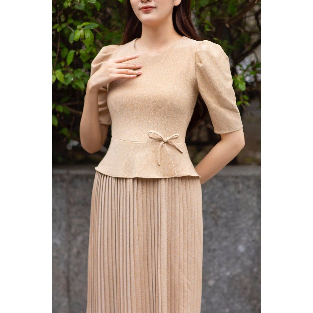  Váy dập ly hai lớp dáng peplum màu nude ánh cam cao cấp sang trọng thương hiệu Mozlla mã MLV 012PC 