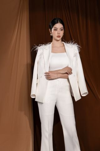 Áo vest trắng kết ren lông 3D