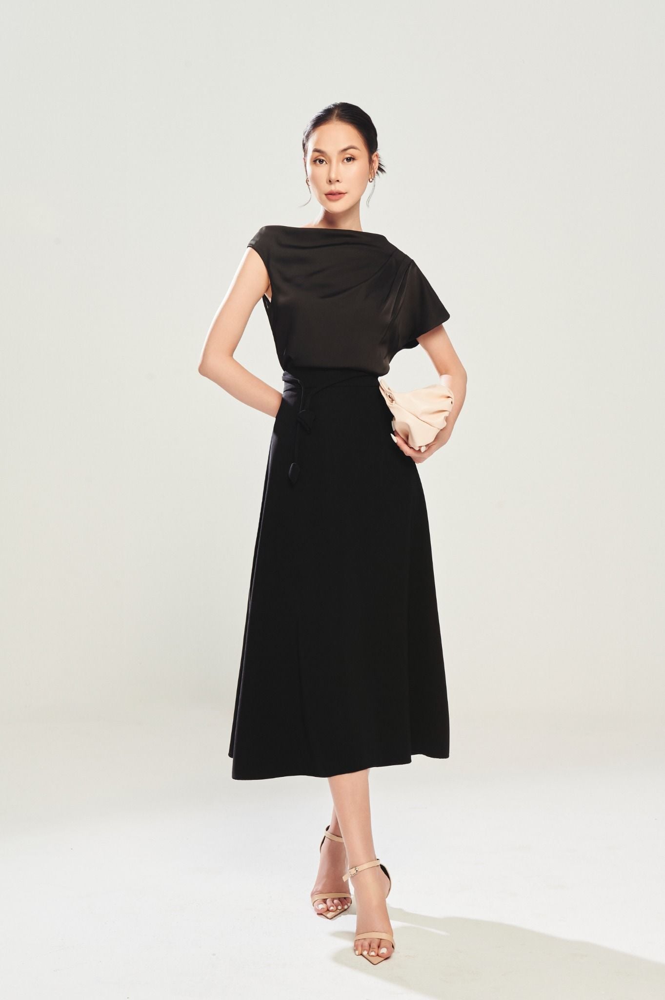 Chân váy đen Davina