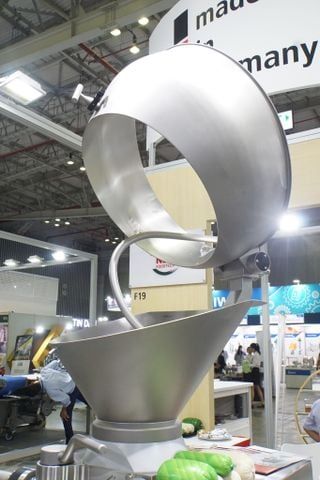 Quantitative stuffing equipment