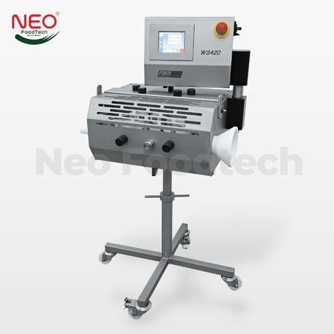 Sausage cutting equipment