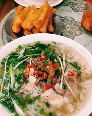 Phở Tái Nạm Gầu