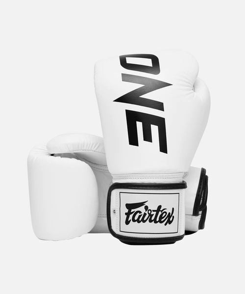  Găng Boxing ONE x FAIRTEX TIGHT-FIT BOXING GLOVE 