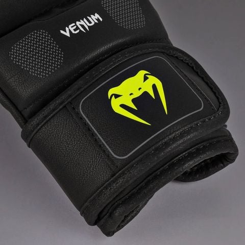  GĂNG MMA SPARRING VENUM TRAINING CAMP 4.0 MMA SPARRING GLOVES 
