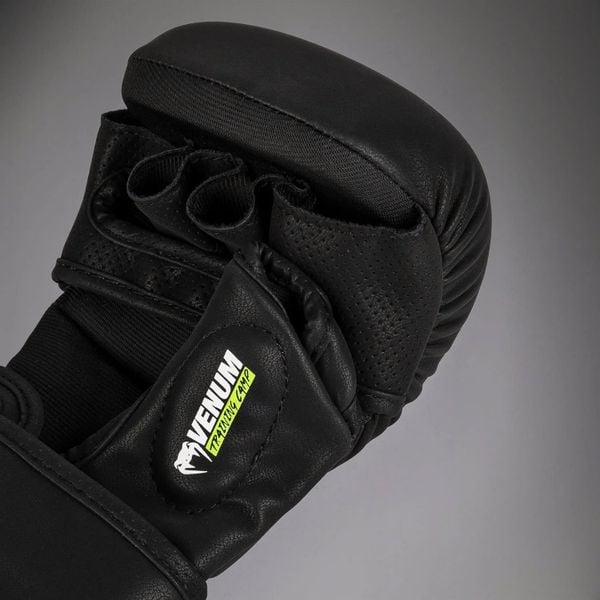  GĂNG MMA SPARRING VENUM TRAINING CAMP 4.0 MMA SPARRING GLOVES 