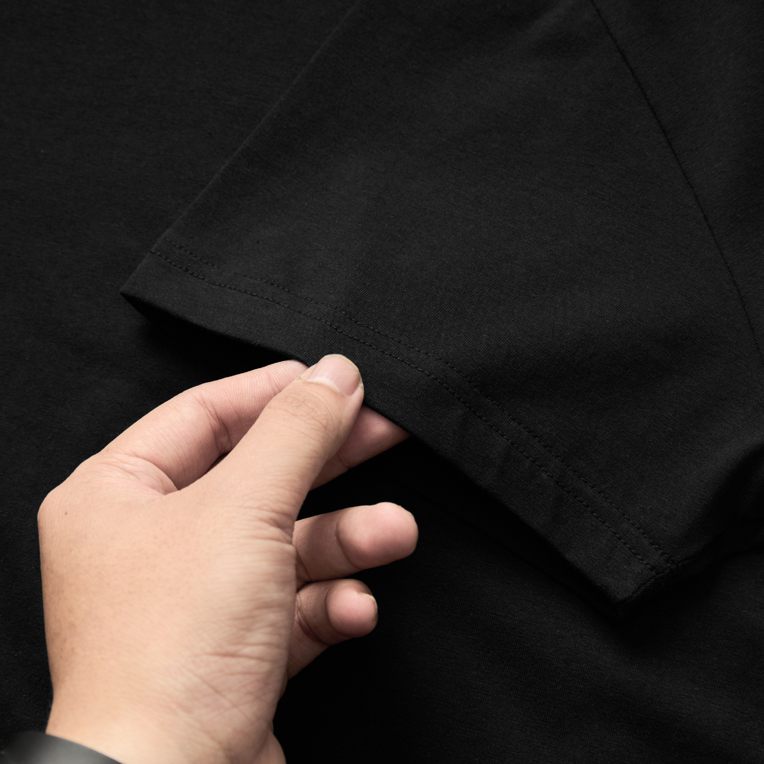  Áo Thun Unisex YOURNAME Form Rộng - Mềm Mịn Mặc Mát, Co Dãn 4 Chiều Thoải Mái, Vải Cotton Cao Cấp Không Kích Ứng 