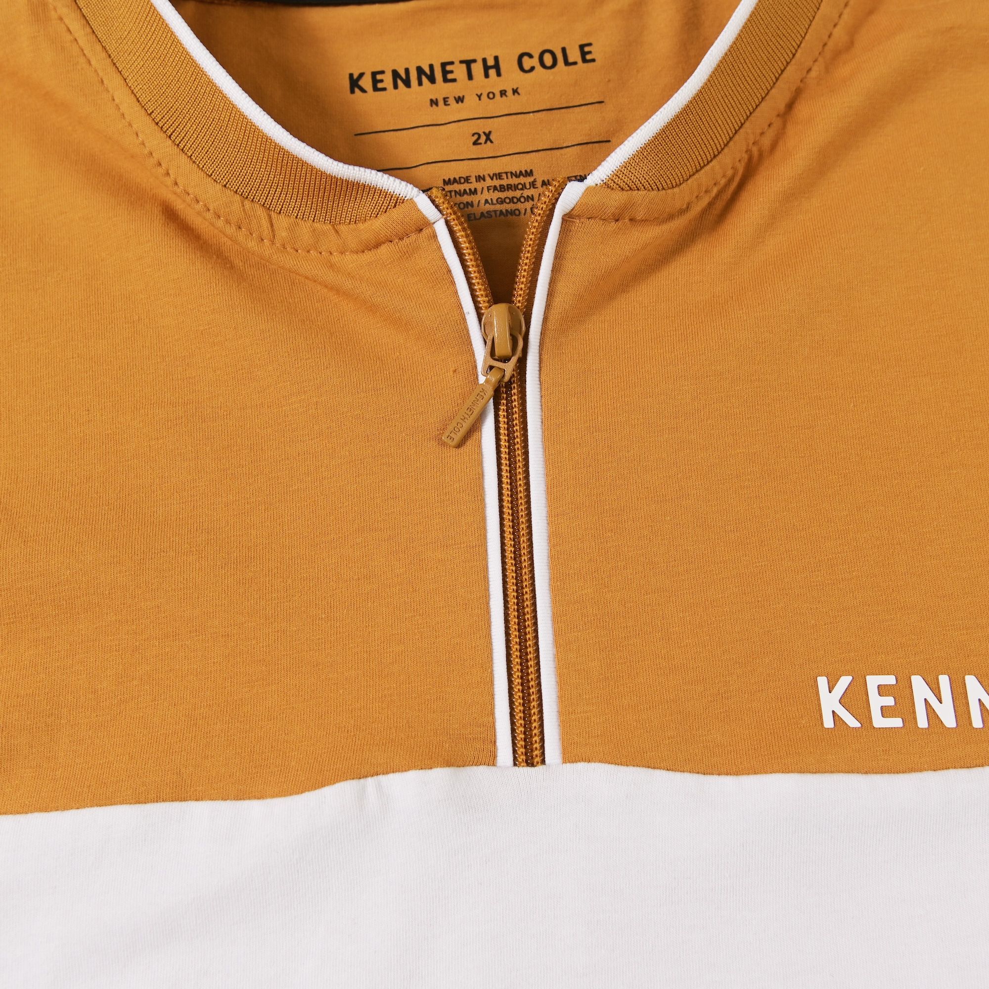  Áo Thun KC Nam Tay Ngắn Màu Mustard Khóa Zip Phối Sọc Ngang Ngực 