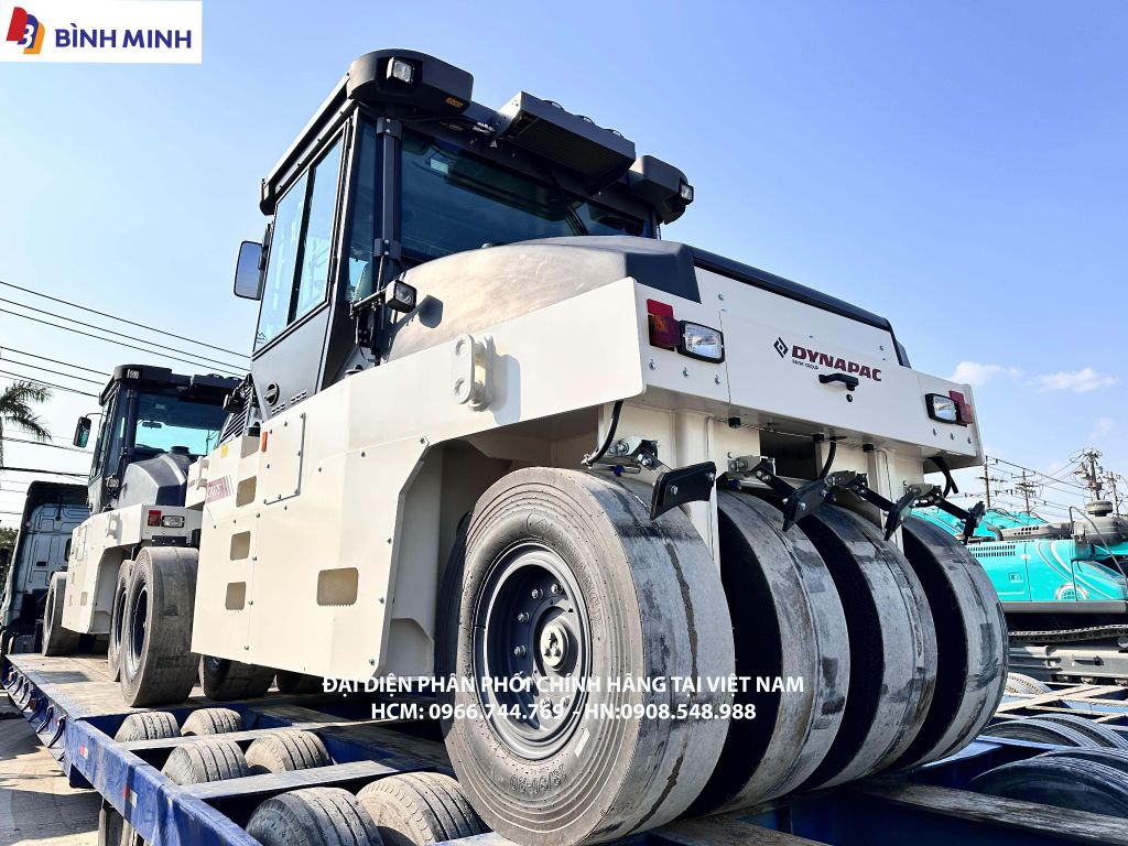 XE LU TĨNH DYNAPAC 9 BÁNH LỐP CP275