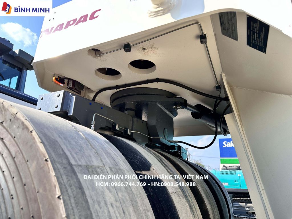 XE LU TĨNH DYNAPAC 9 BÁNH LỐP CP275