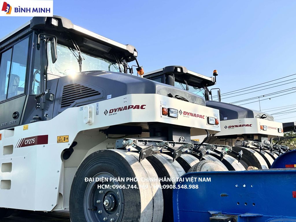 XE LU TĨNH DYNAPAC 9 BÁNH LỐP CP275