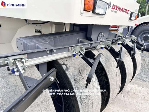 XE LU TĨNH DYNAPAC 9 BÁNH LỐP CP275