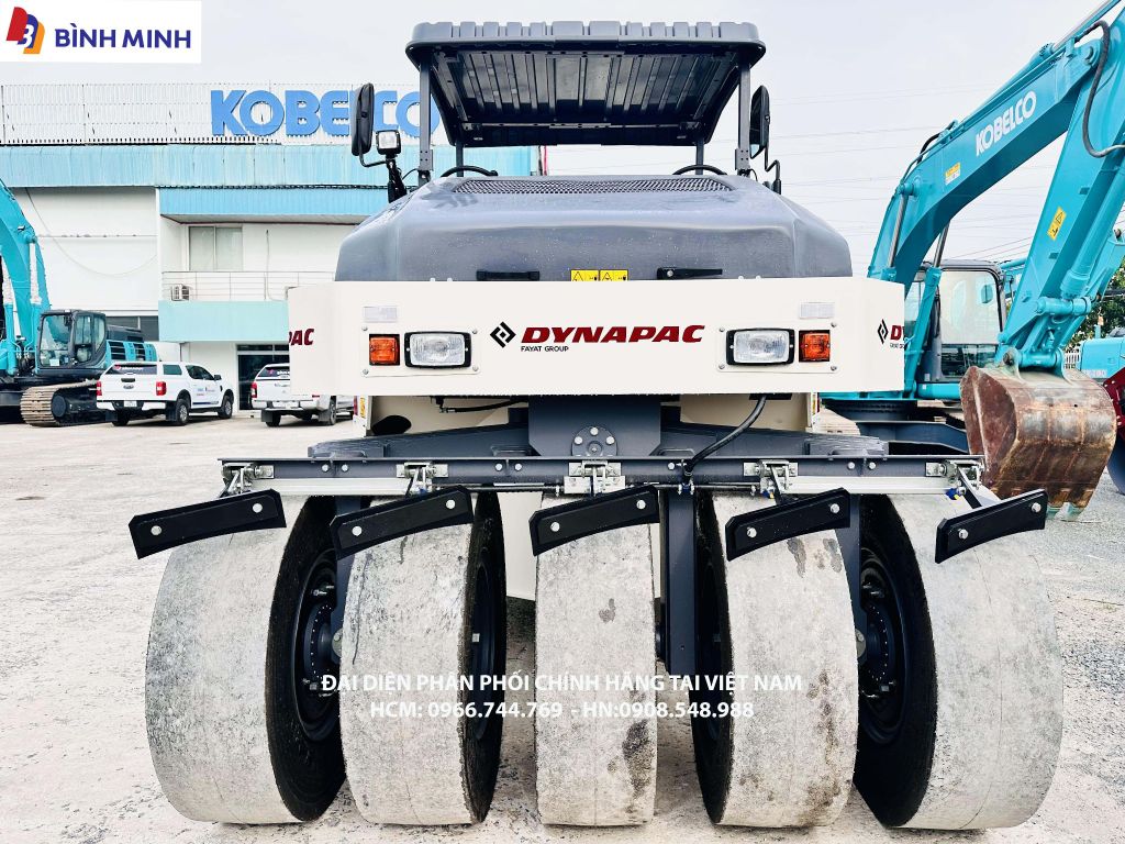 XE LU TĨNH DYNAPAC 9 BÁNH LỐP CP275