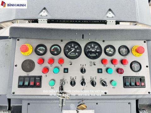 XE LU TĨNH DYNAPAC 9 BÁNH LỐP CP275