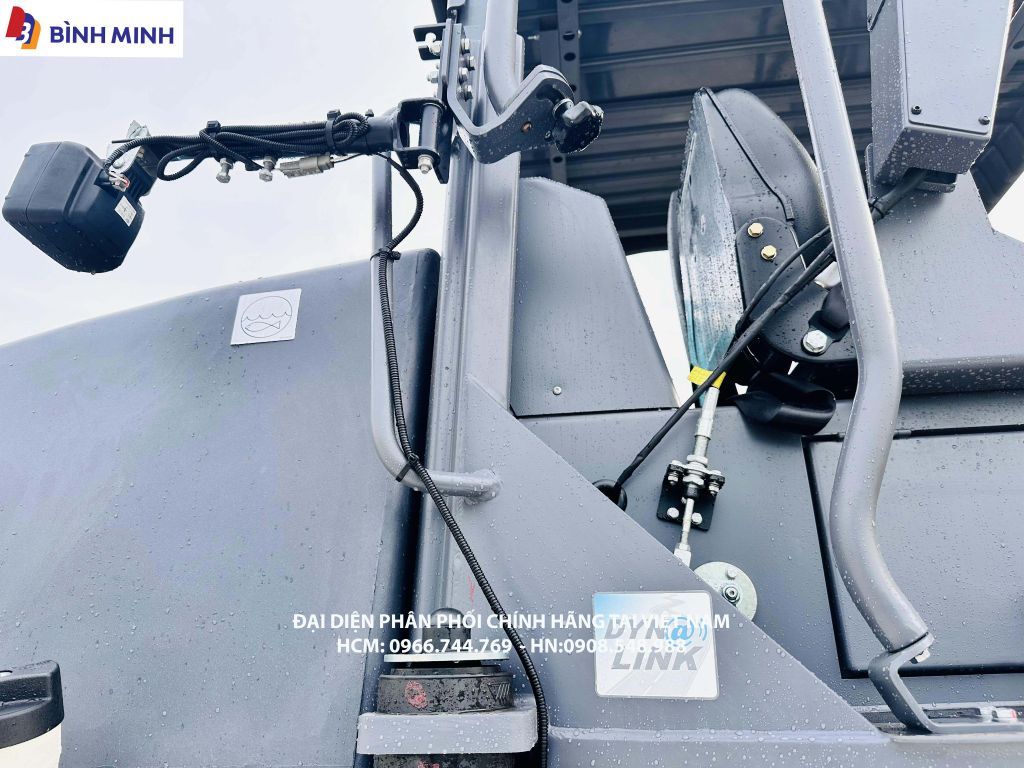 XE LU TĨNH DYNAPAC 9 BÁNH LỐP CP275