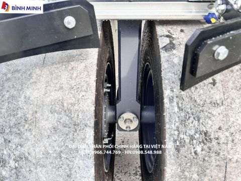 XE LU TĨNH DYNAPAC 9 BÁNH LỐP CP275