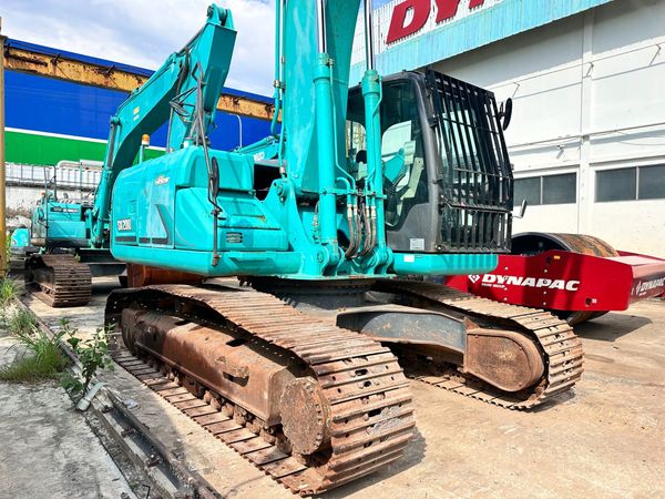  MÁY ĐÀO BÁNH XÍCH KOBELCO SK200-9 - 2014 