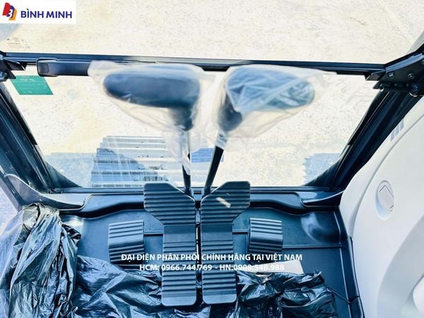  MÁY ĐÀO BÁNH XÍCH KOBELCO SK200-10 