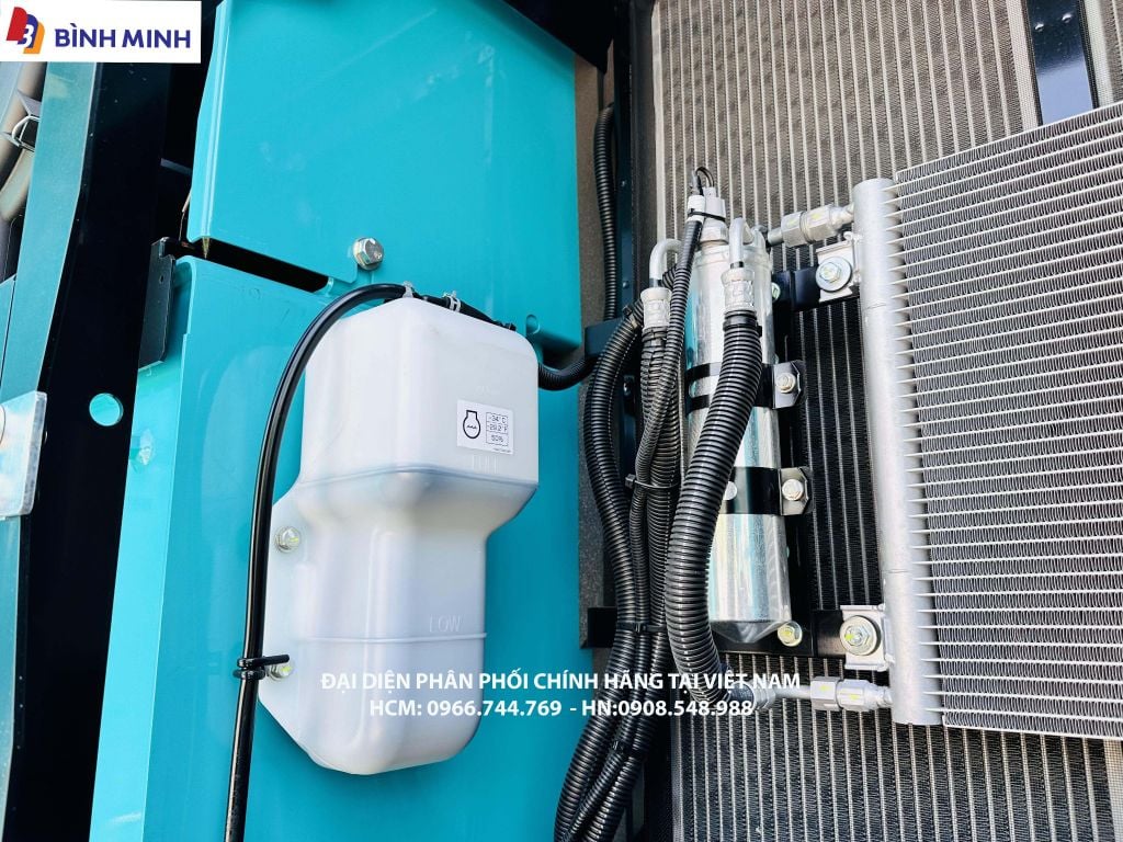 MÁY XÚC ĐÀO KOBELCO SK200-10