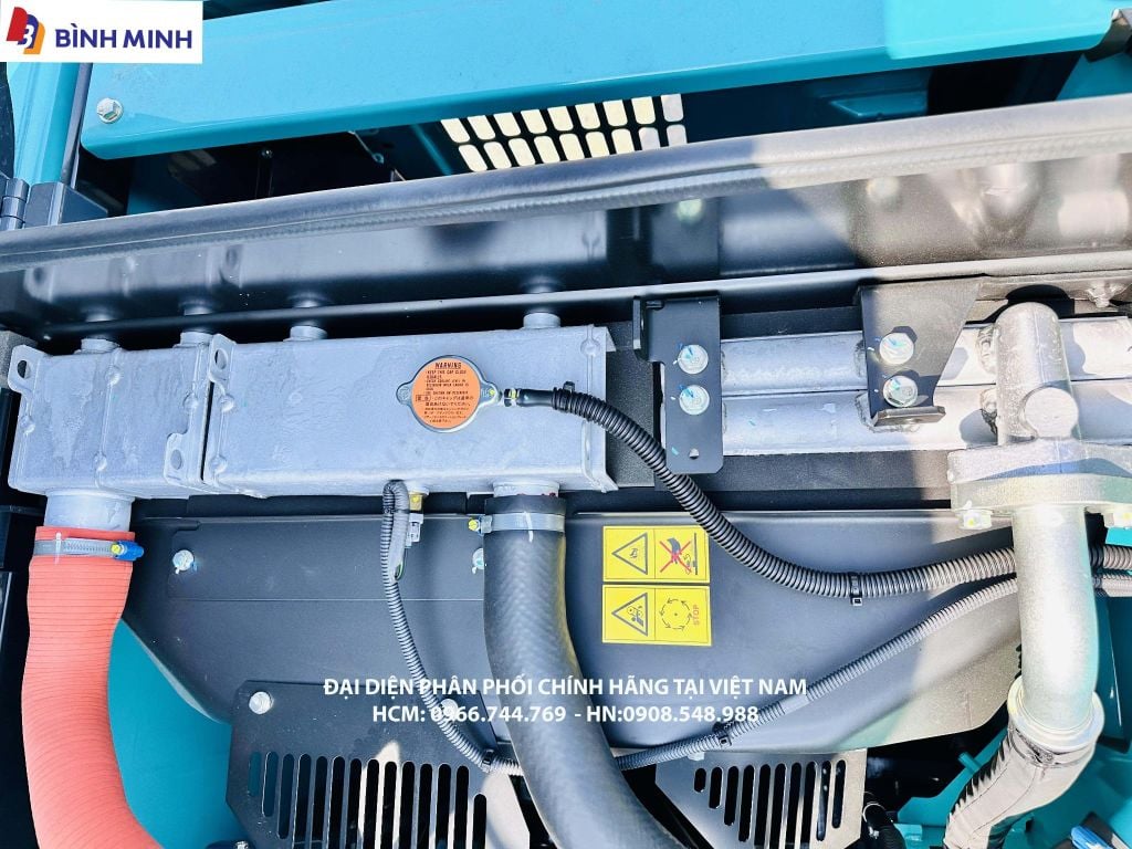 MÁY XÚC ĐÀO KOBELCO SK200-10