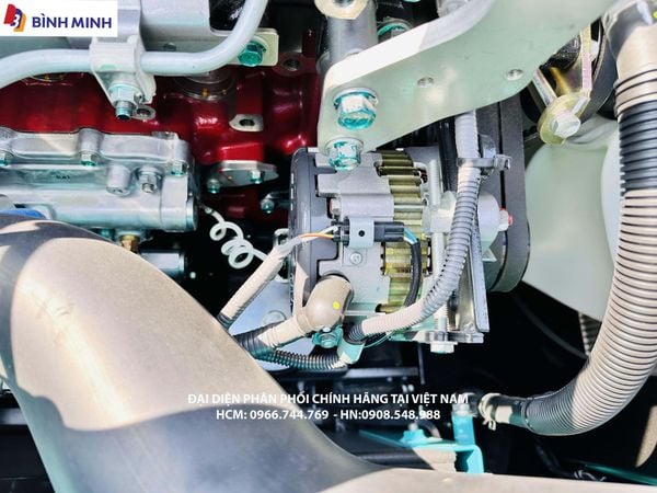  MÁY ĐÀO BÁNH XÍCH KOBELCO SK200-10 