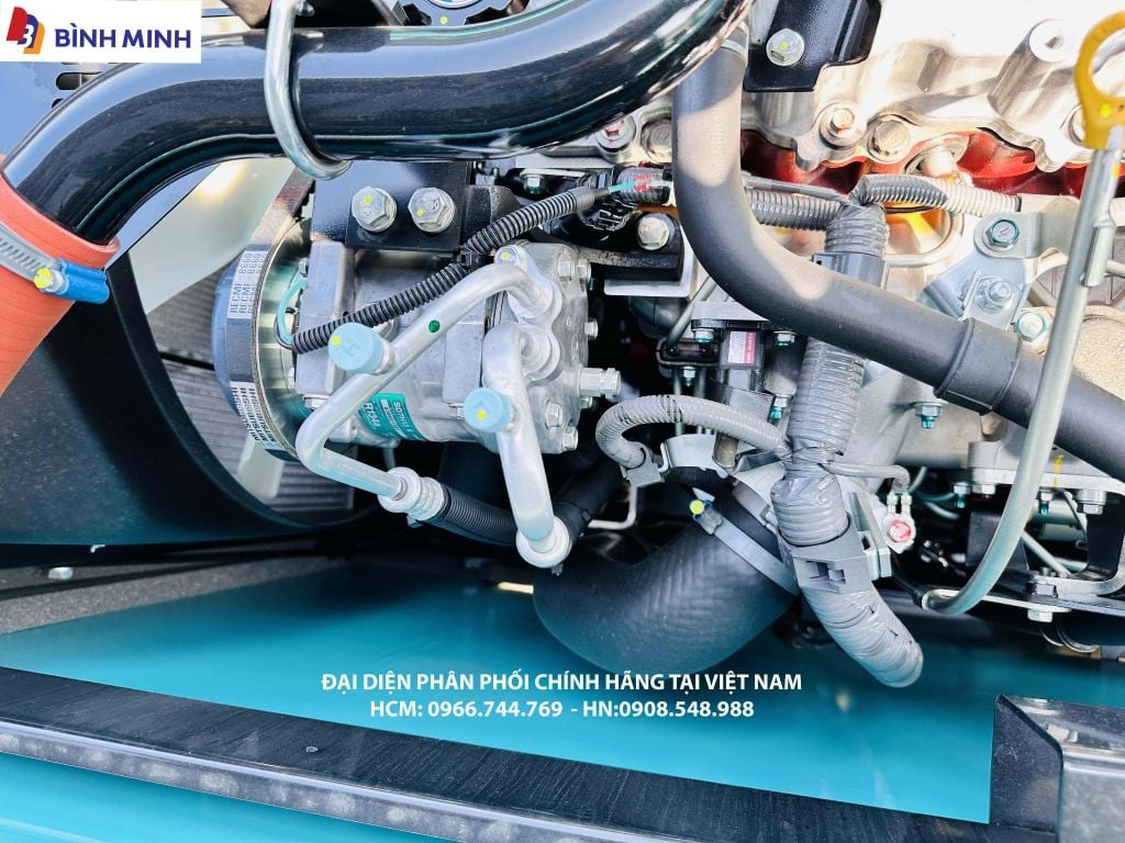 MÁY XÚC ĐÀO KOBELCO SK200-10
