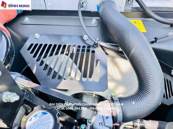  MÁY ĐÀO BÁNH XÍCH KOBELCO SK200-10 