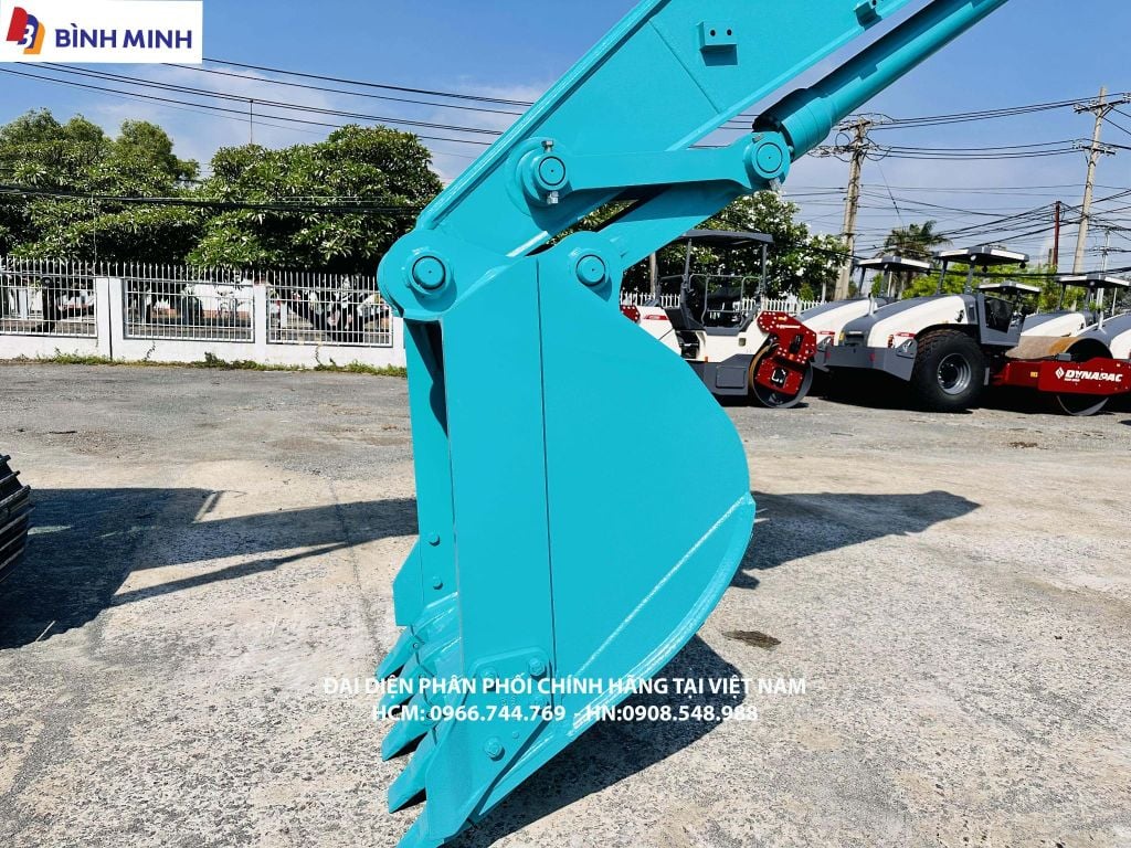 MÁY XÚC ĐÀO KOBELCO SK200-10