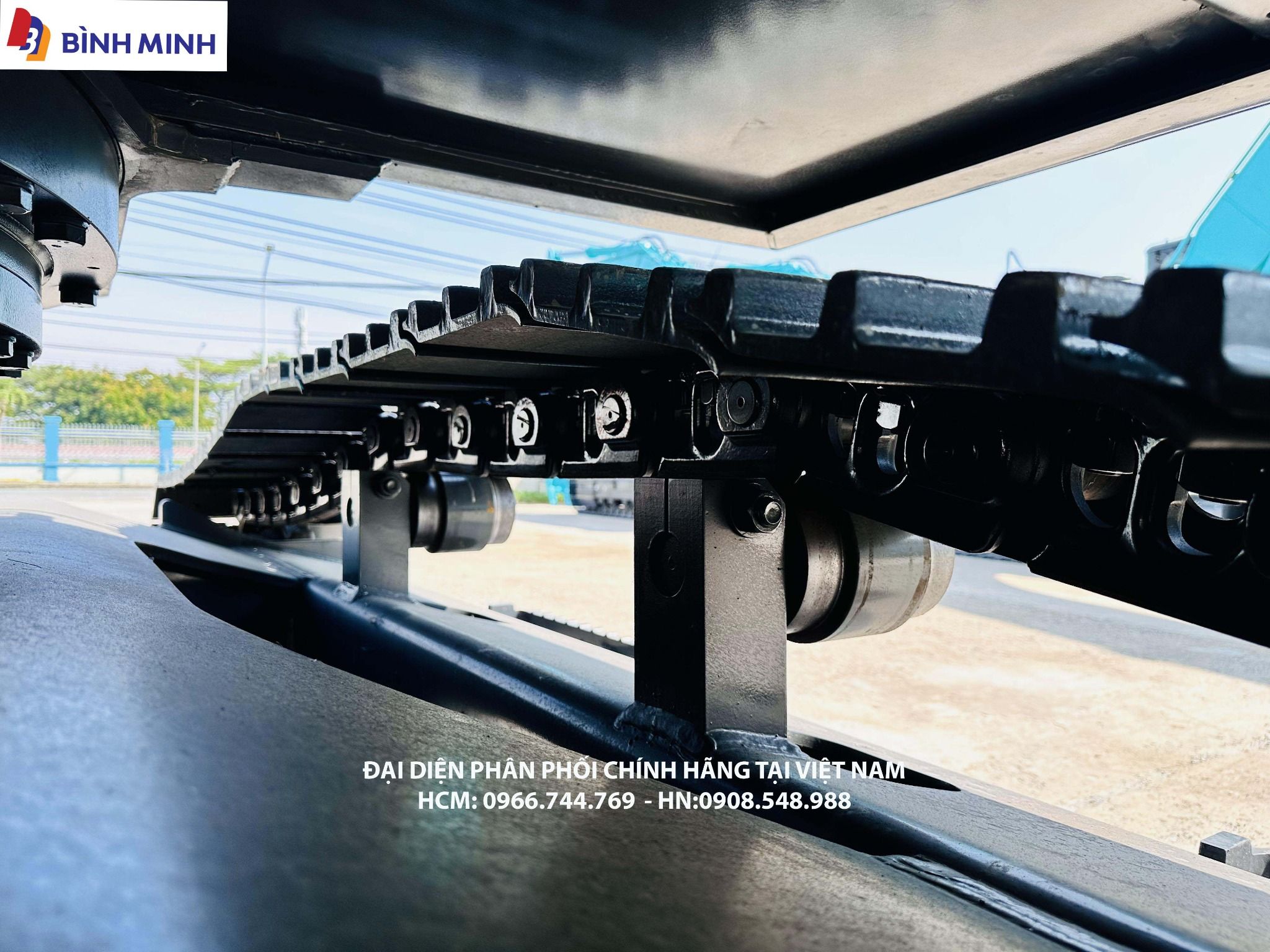  MÁY ĐÀO BÁNH XÍCH KOBELCO SK250-10 