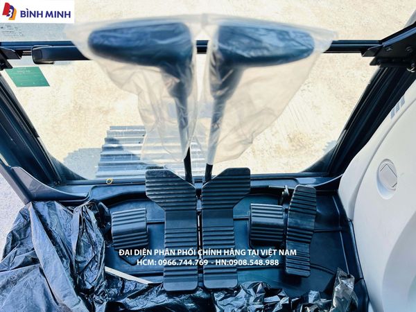  MÁY ĐÀO BÁNH XÍCH KOBELCO SK250-10 