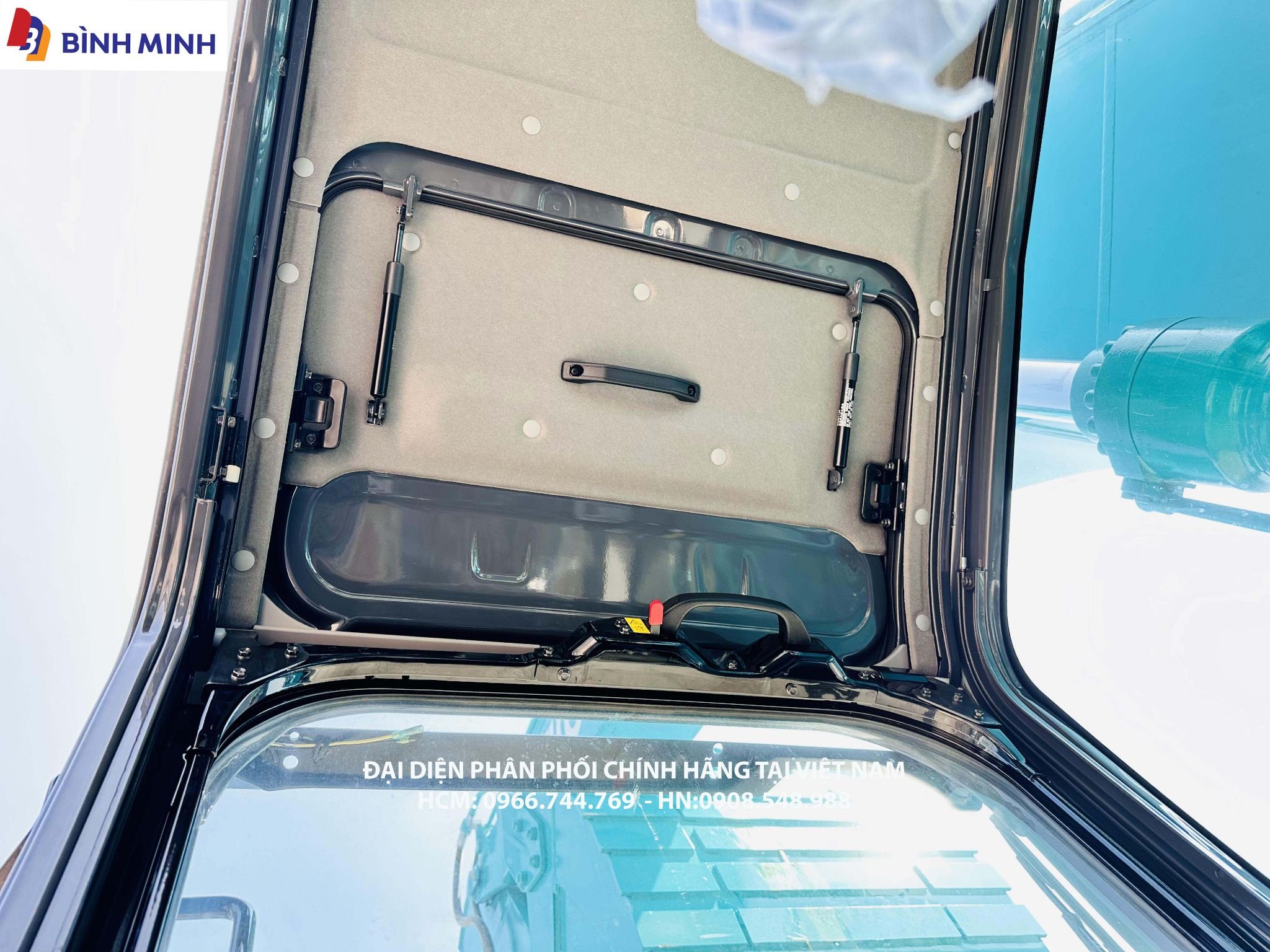  MÁY ĐÀO BÁNH XÍCH KOBELCO SK250-10 