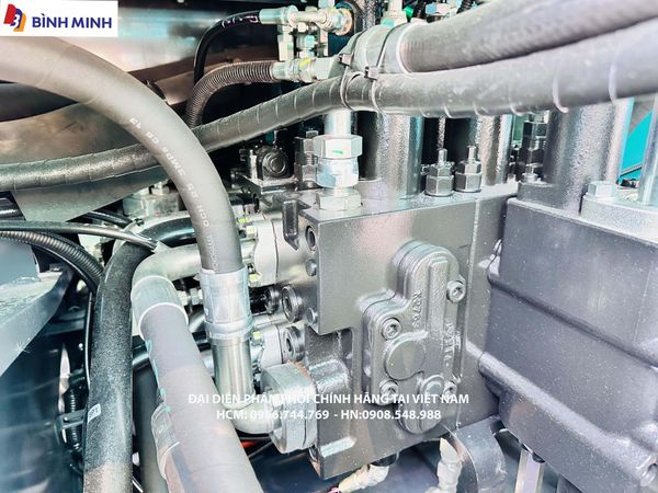  MÁY ĐÀO BÁNH XÍCH KOBELCO SK250-10 