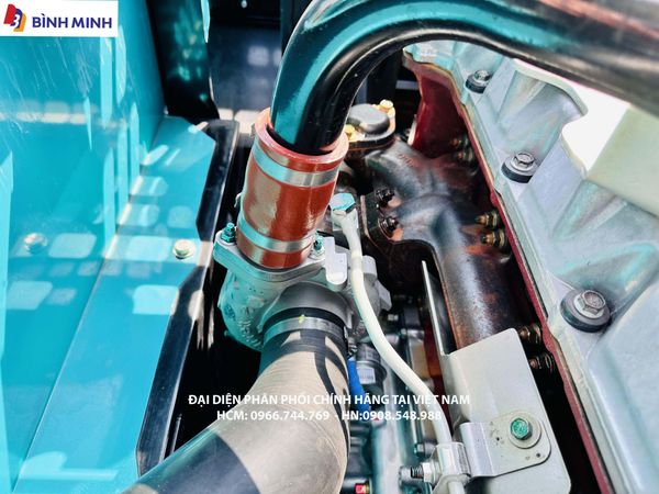  MÁY ĐÀO BÁNH XÍCH KOBELCO SK250-10 