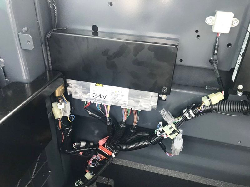  HỘP ĐIỀU KHIỂN ĐỘNG CƠ ECU KOBELCO 