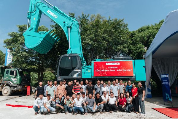  MÁY ĐÀO BÁNH XÍCH KOBELCO SK850LC-8 