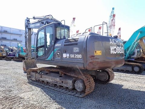 MÁY ĐÀO BÁNH XÍCH KOBELCO SK200-9 - 2015