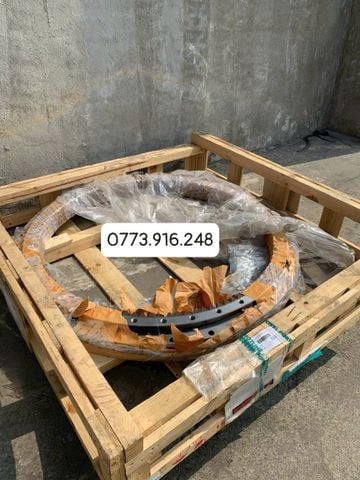 MÂM QUAY TOA MÁY ĐÀO KOBELCO CHÍNH HÃNG