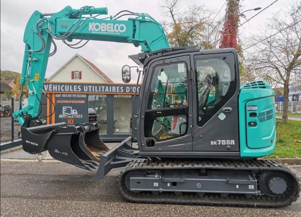 MÁY ĐÀO BÁNH XÍCH KOBELCO SK75-11