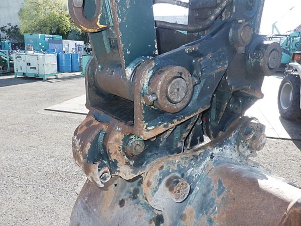  MÁY ĐÀO BÁNH LỐP KOBELCO SK125W-3 - 2008 