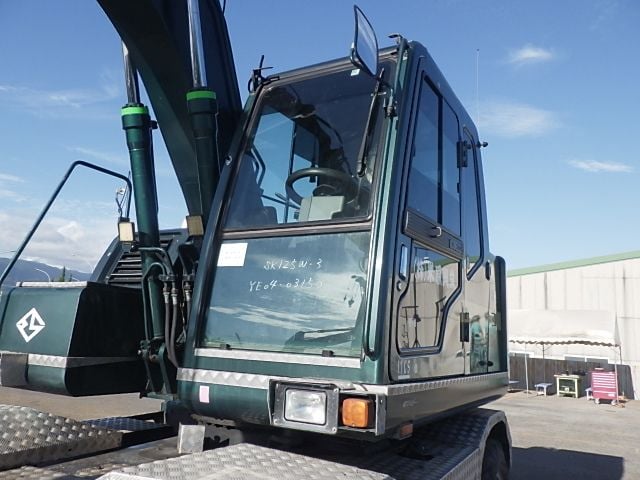 MÁY ĐÀO BÁNH LỐP KOBELCO SK125W-3 - 2008