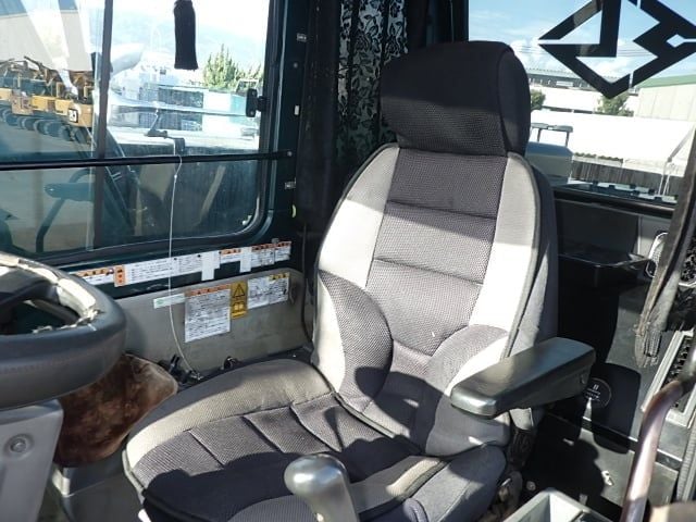 MÁY ĐÀO BÁNH LỐP KOBELCO SK125W-3 - 2008