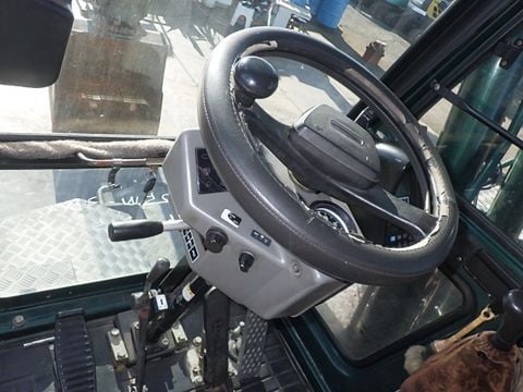 MÁY ĐÀO BÁNH LỐP KOBELCO SK125W-3 - 2008
