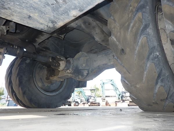  MÁY ĐÀO BÁNH LỐP KOBELCO SK125W-3 - 2008 