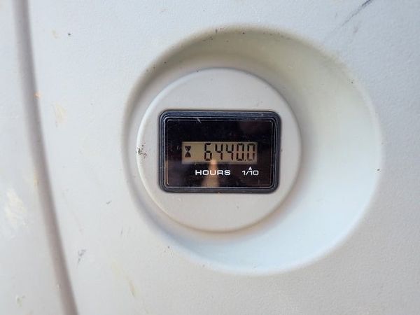  MÁY ĐÀO BÁNH XÍCH KOBELCO SK200-9 - 2015 