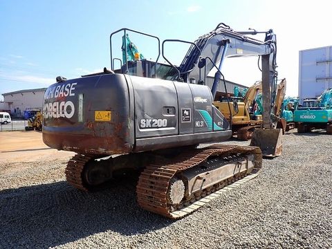 MÁY ĐÀO BÁNH XÍCH KOBELCO SK200-9 - 2015