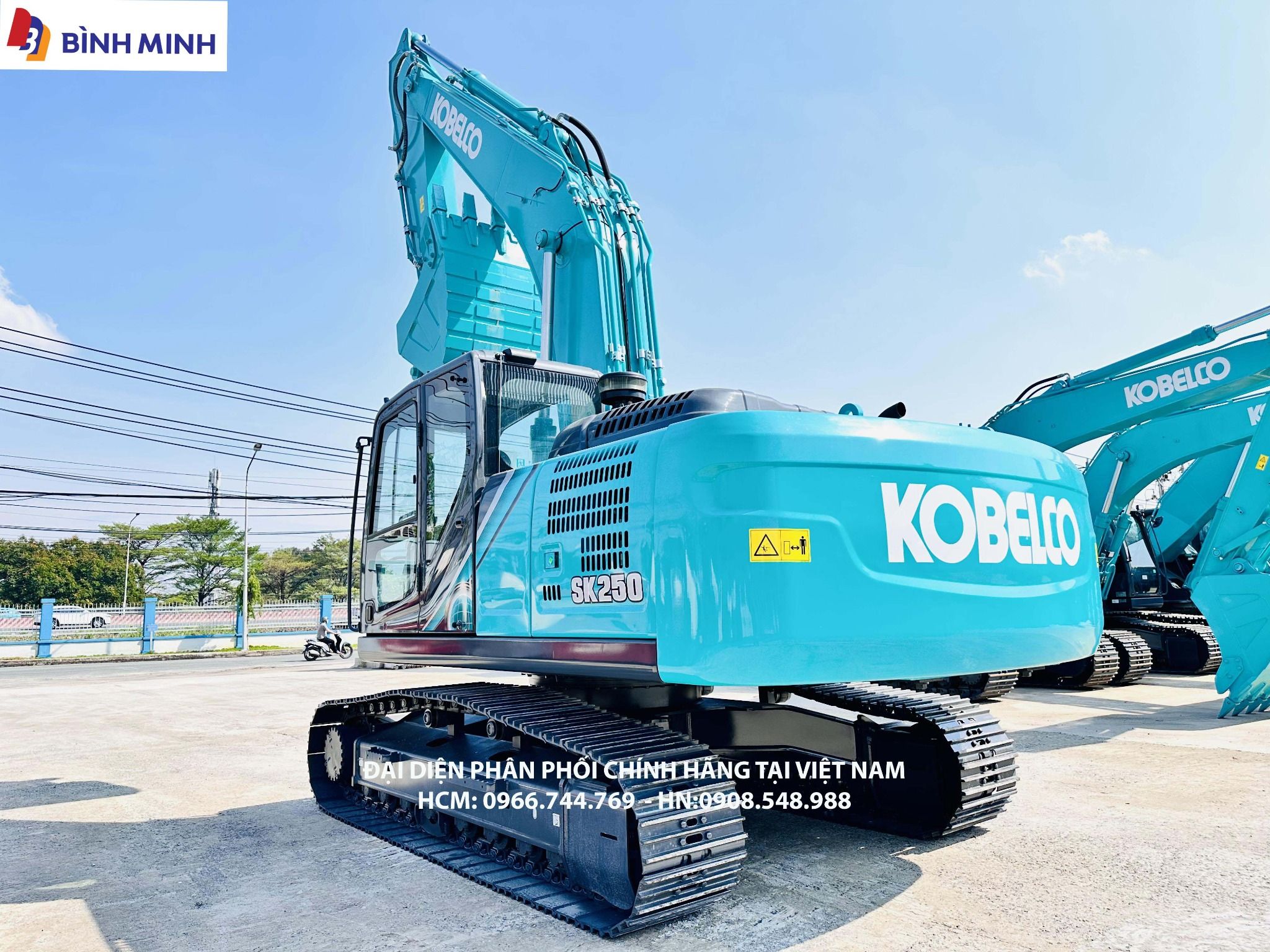  MÁY ĐÀO BÁNH XÍCH KOBELCO SK250-10 