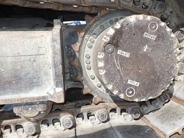  MÁY ĐÀO BÁNH XÍCH KOBELCO SK200-8 - 2013 