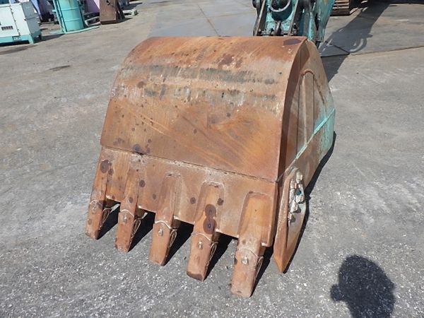  MÁY ĐÀO BÁNH XÍCH KOBELCO SK200-8 - 2013 